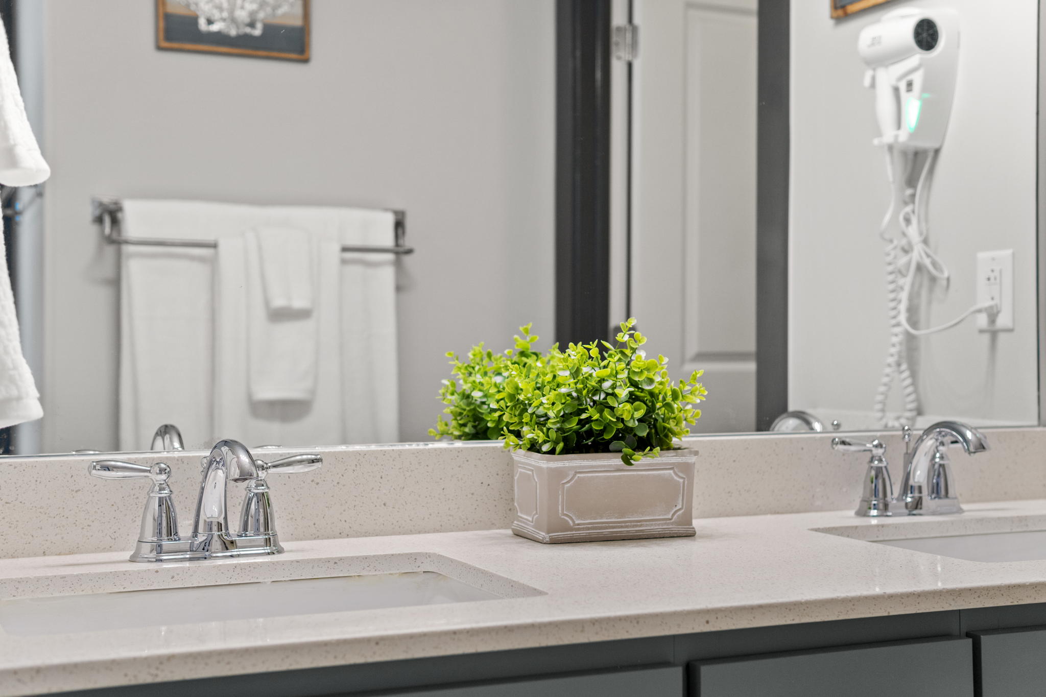 Double vanities in master bathroom