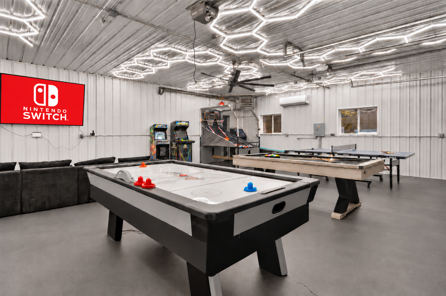 Recreation room with pool table and ping pong