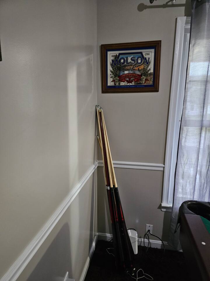 Pool table