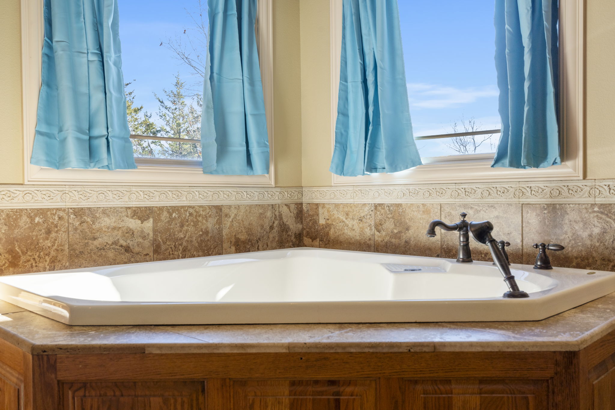 Master tub