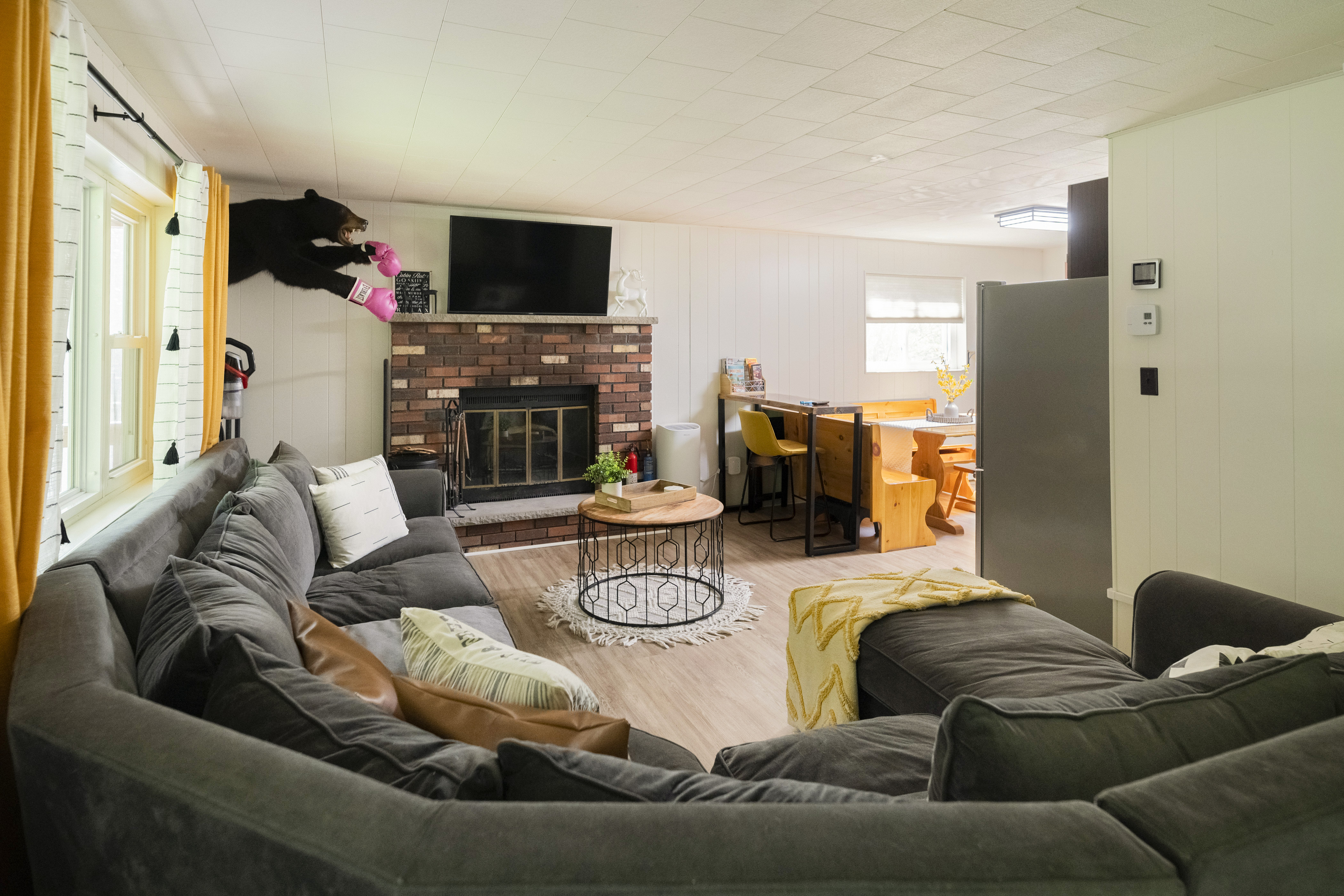 クラブ CABIN Luxurious Log Cabin in Woods on Keuka Lake w