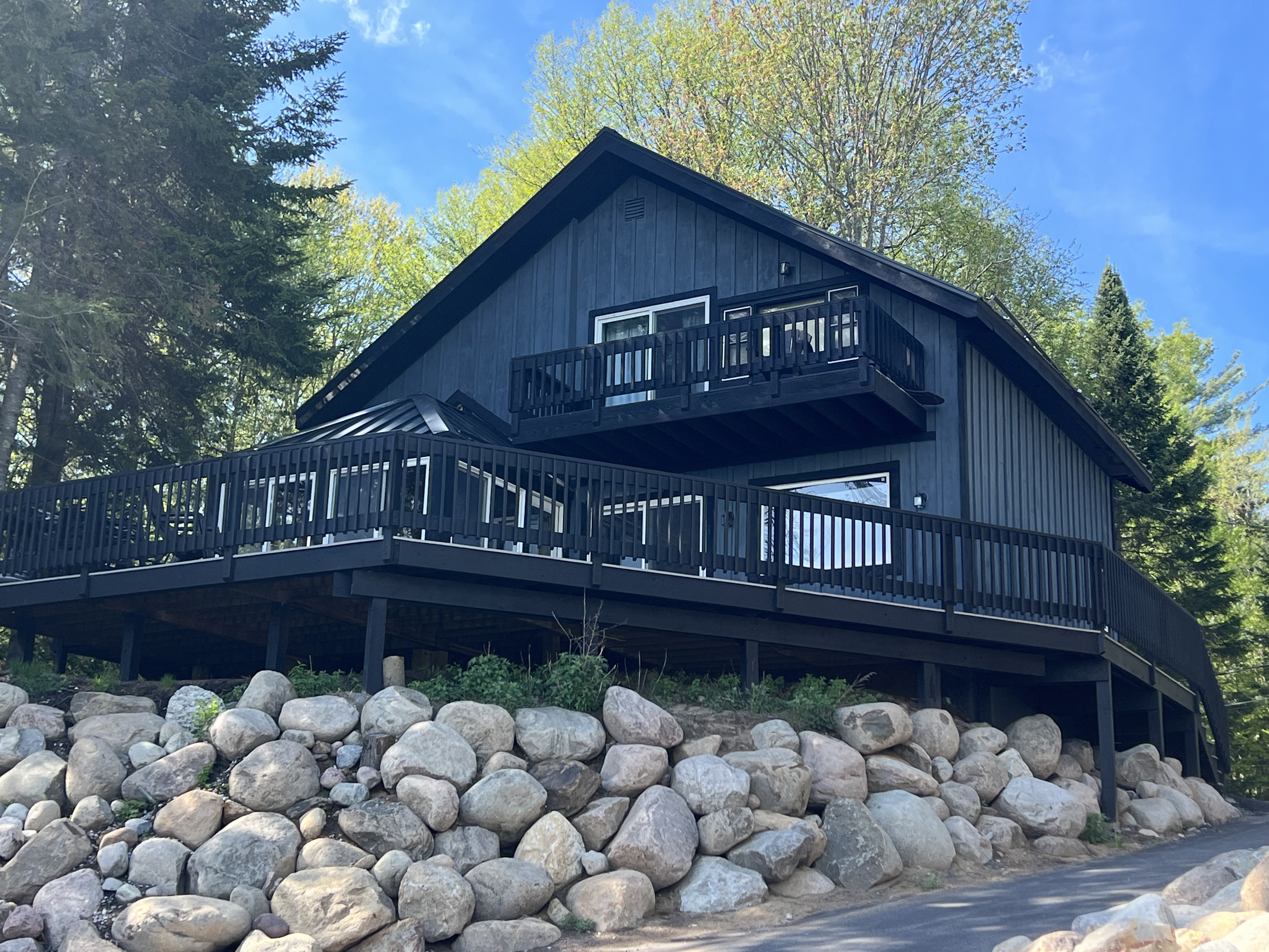 Sunnyside Lodge ~ Fourth Lake Getaway Lodges in Old Forge, NY