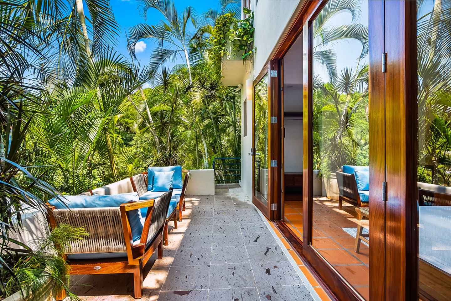 Suite 7 Balcony