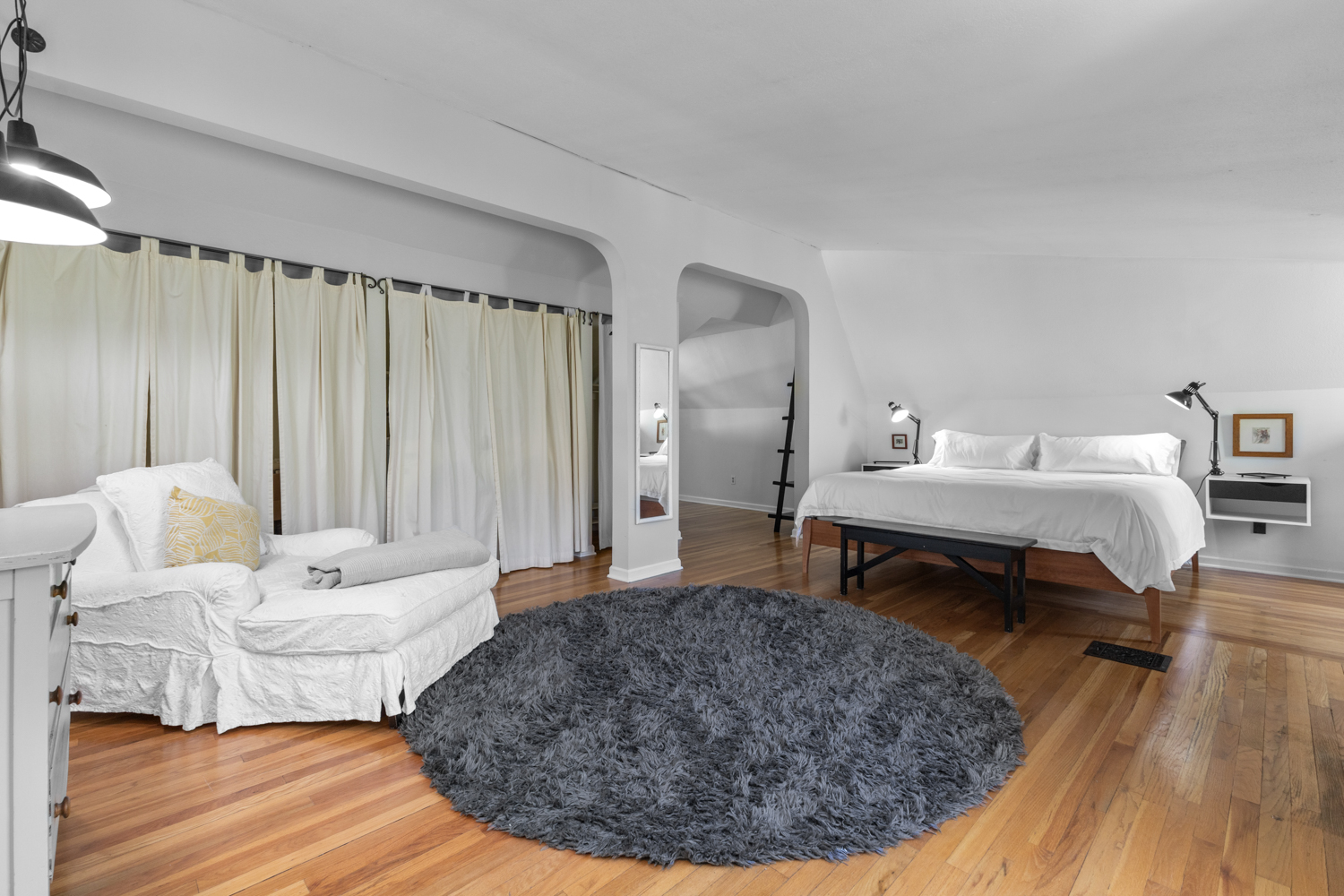 Upstairs King Bedroom #1