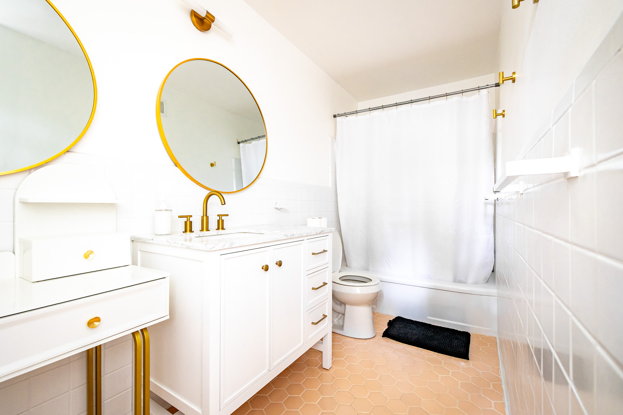En-Suite Bathroom