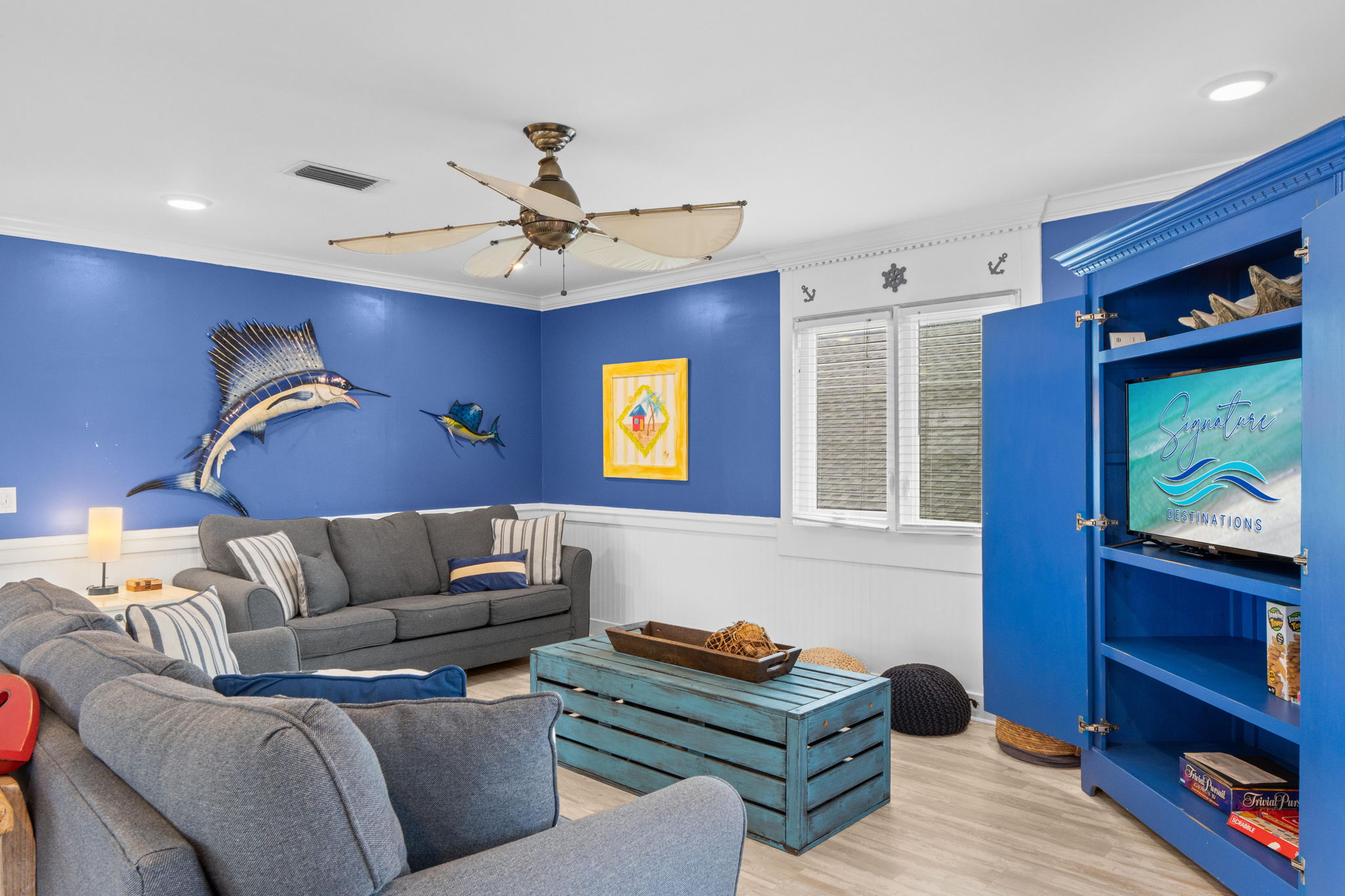Living Room with 2 Queen Sleeper Sofas 