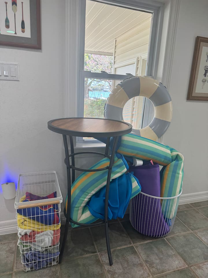 water floats & lake towels available for renters
