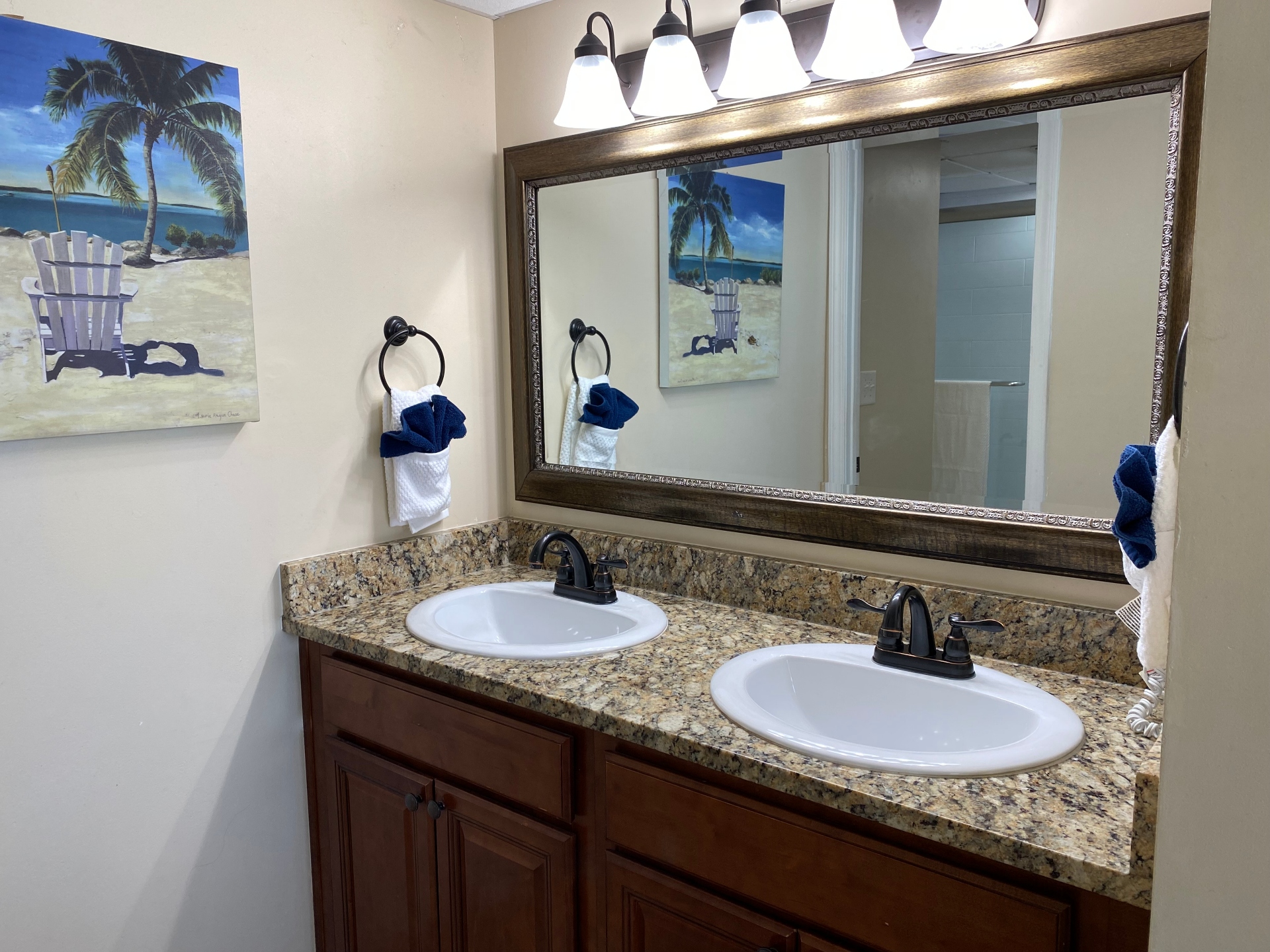 Master vanity