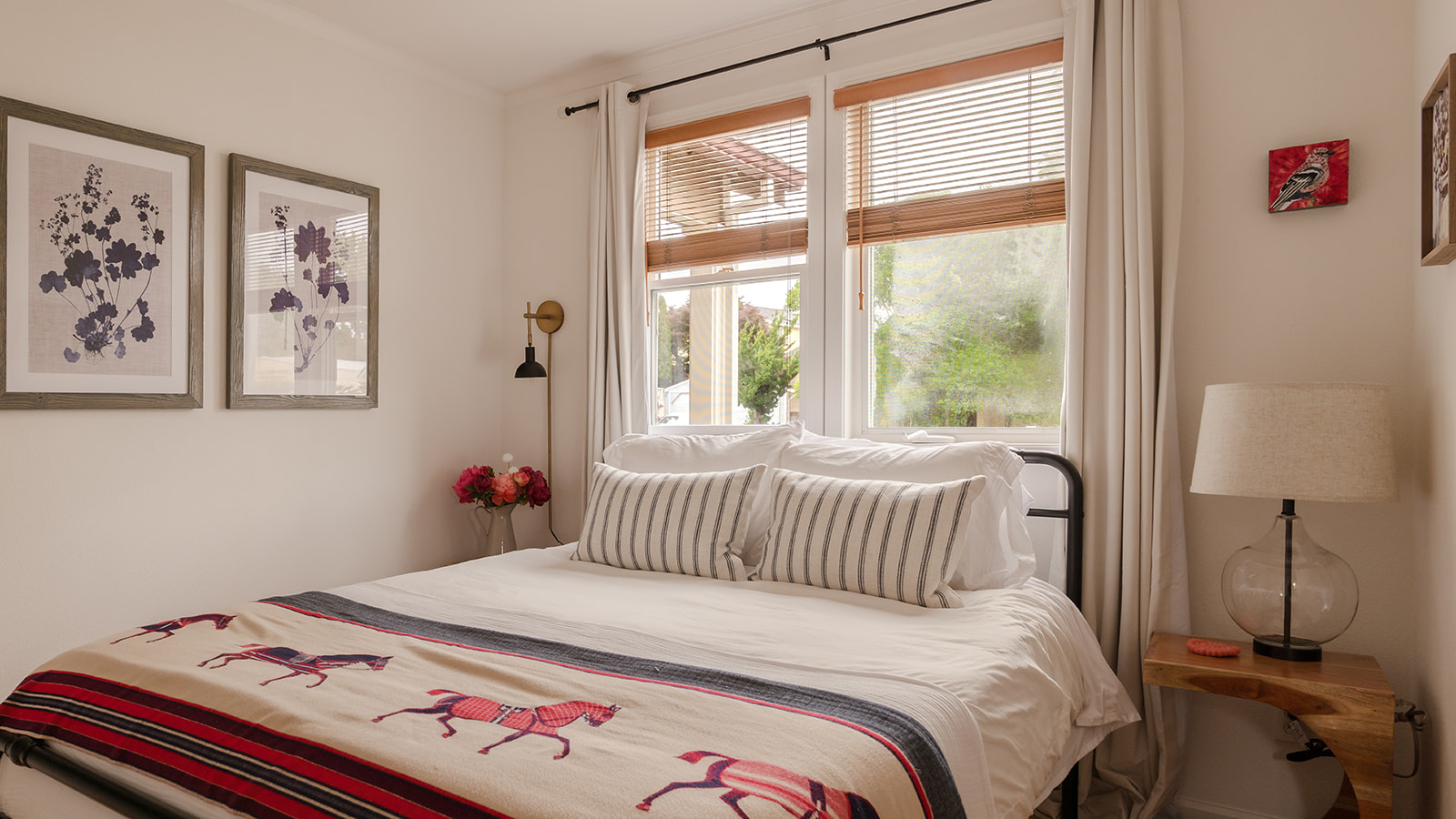 Guest bedroom
