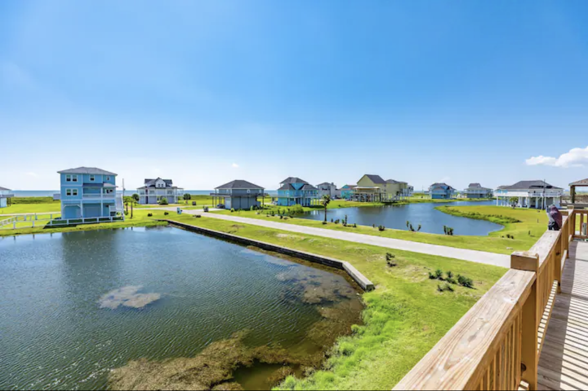 a65c03ecb1db4ac08425cd453093def7 | Beachhouse | Texas | TX | Vacation Homes | Galveston | Crystal Beach | Kokomo | Breezy Days | Beachfront Elegance | Sunrise Serenity | Southern Sands Property Management, LLC