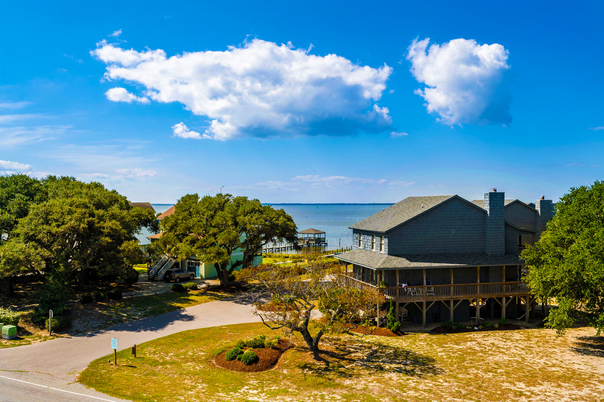 Soundside Pearl — Ocean-View Deck
