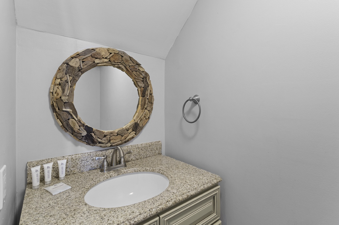 Half Bathroom on Level 2!