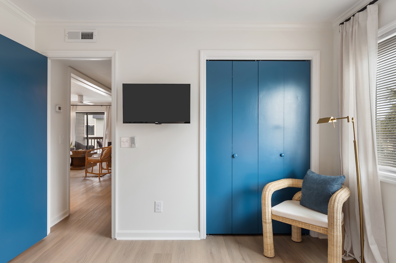 Twin Bedroom | 211C Oceanside Villas | Isle of Palms SC | IOP Escapes