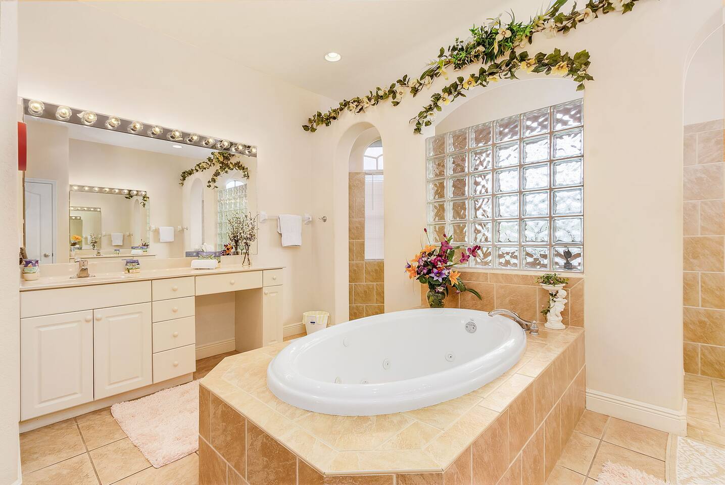 Villa Rosa - Primary Bathroom with Whirlpool tub and walk-in shower 