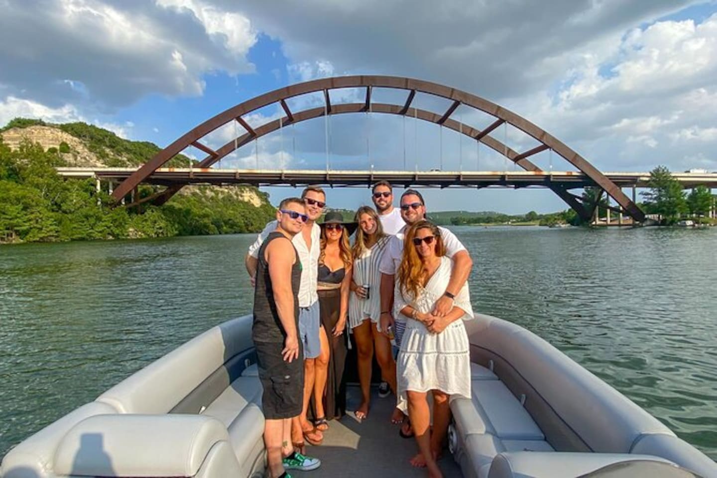 15 minutes to here! The home is near Lake Austin and Lake Travis.  Boat rentals available on each.  Ask Katherine for recommendations.