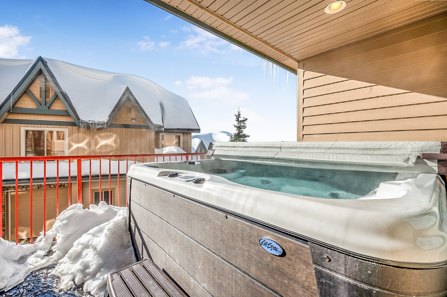 Private 67 Jet Hot Tub