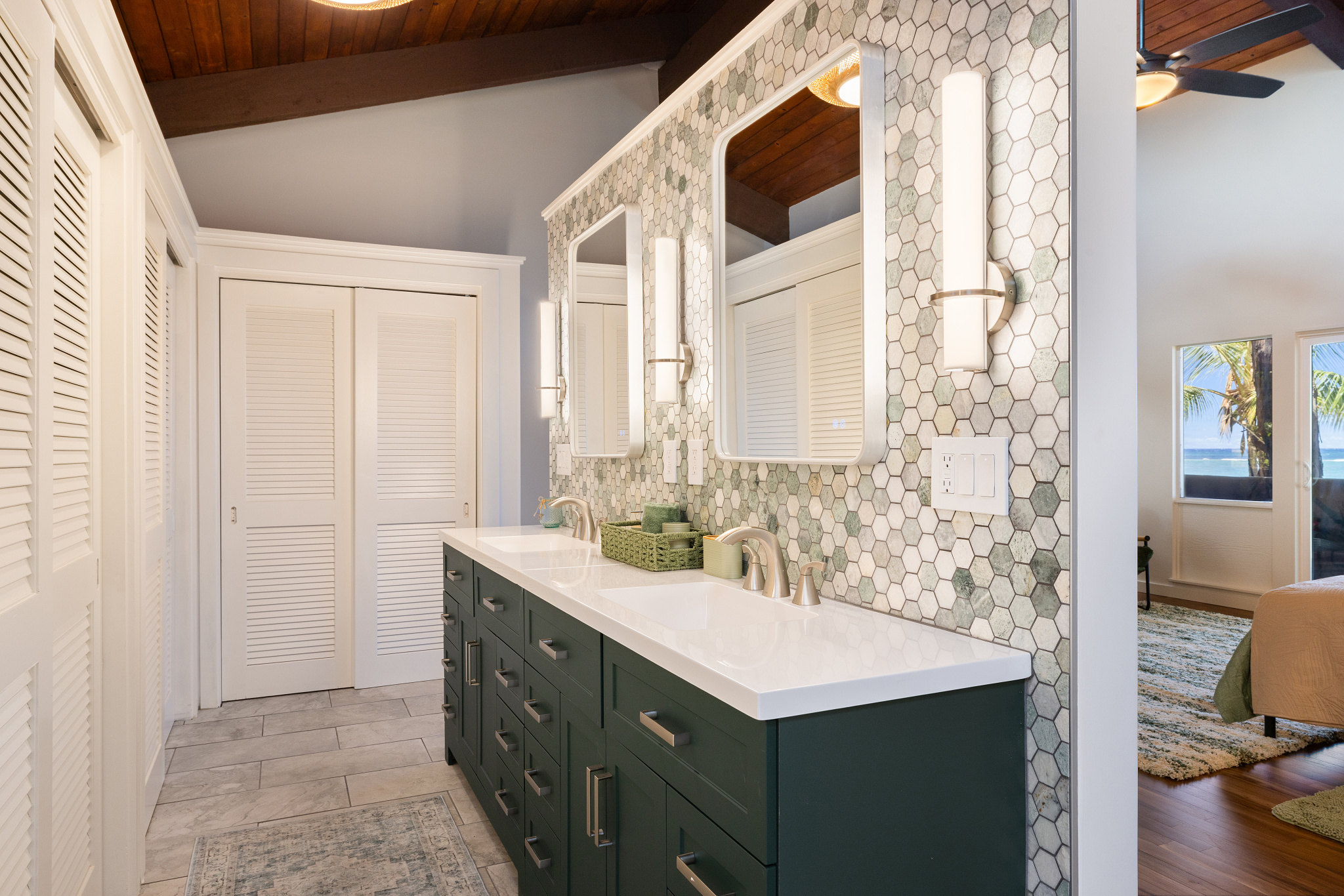 master ensuite bathroom