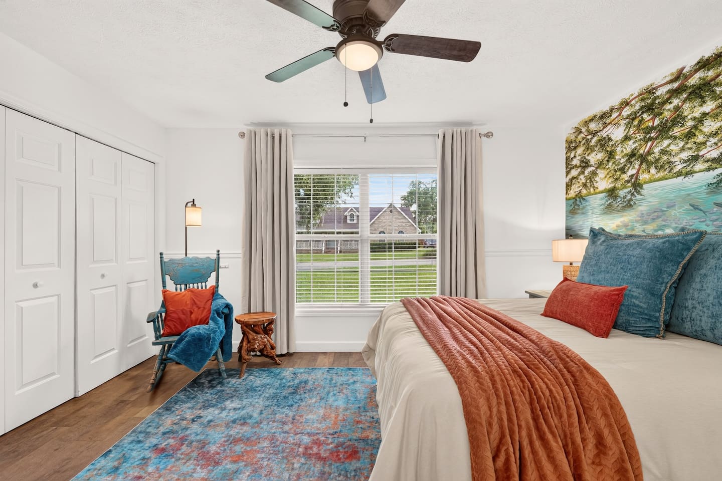 Bright natural light and cheerfully decorated.