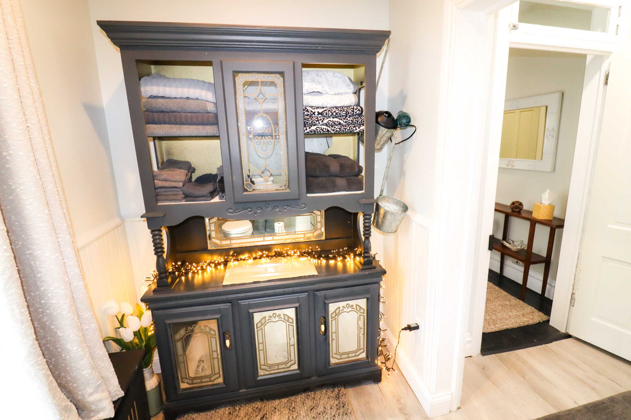 Fresh towels and linens