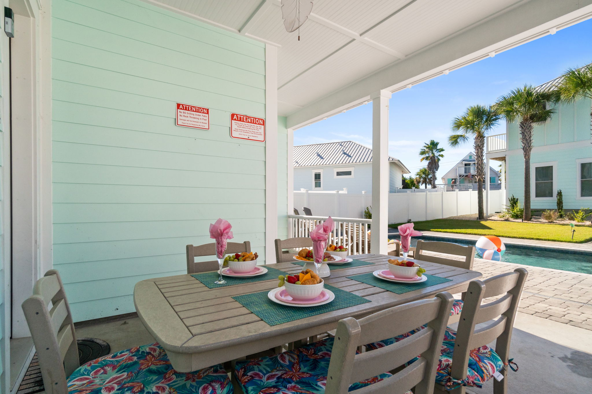 Outside Dining Area on Main House