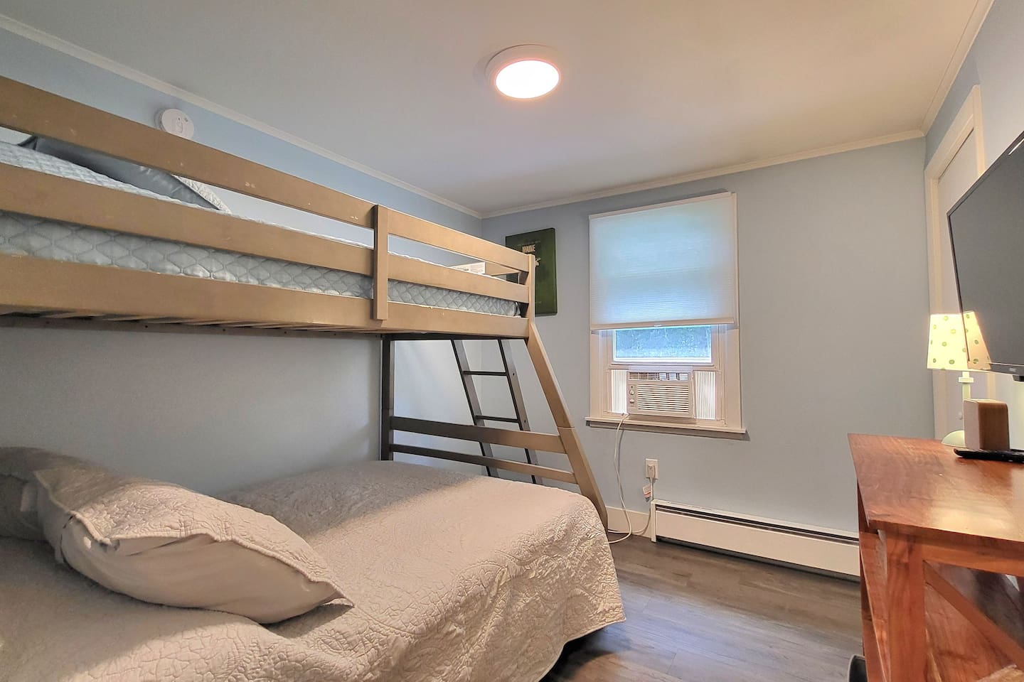 Bedroom 4 with Full bed and twin bed and closet