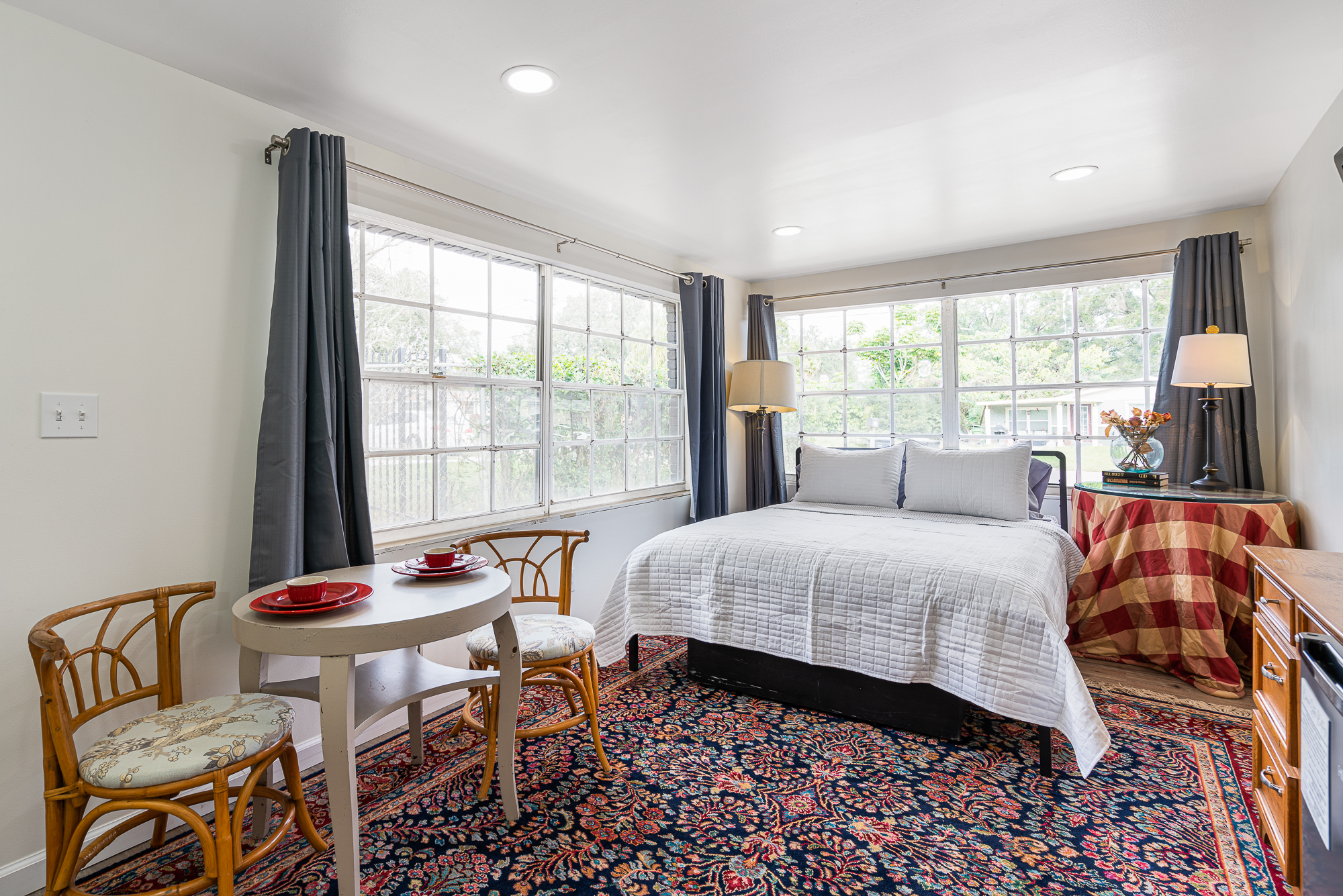 Relax Near USF/Ybor/Casino—Huge shower—Sleeps 8 5