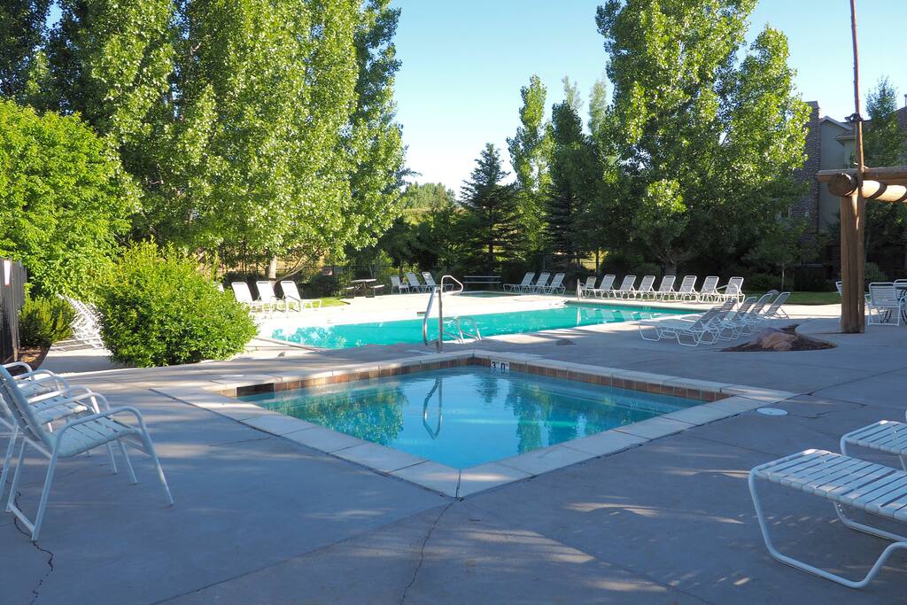 Moose Hollow Community Pool & Hot tub Area