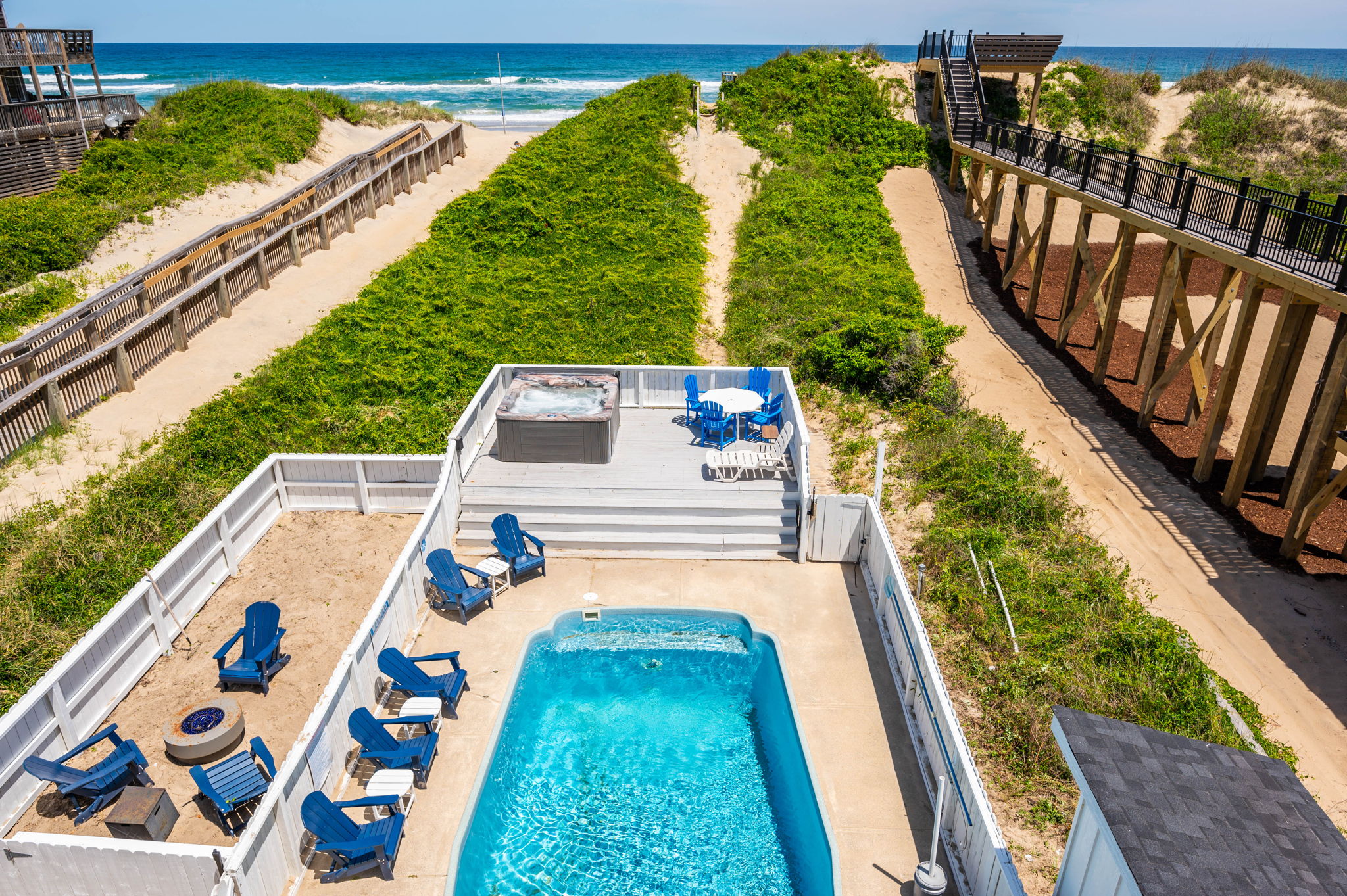 Coastline Haven — Pool Deck