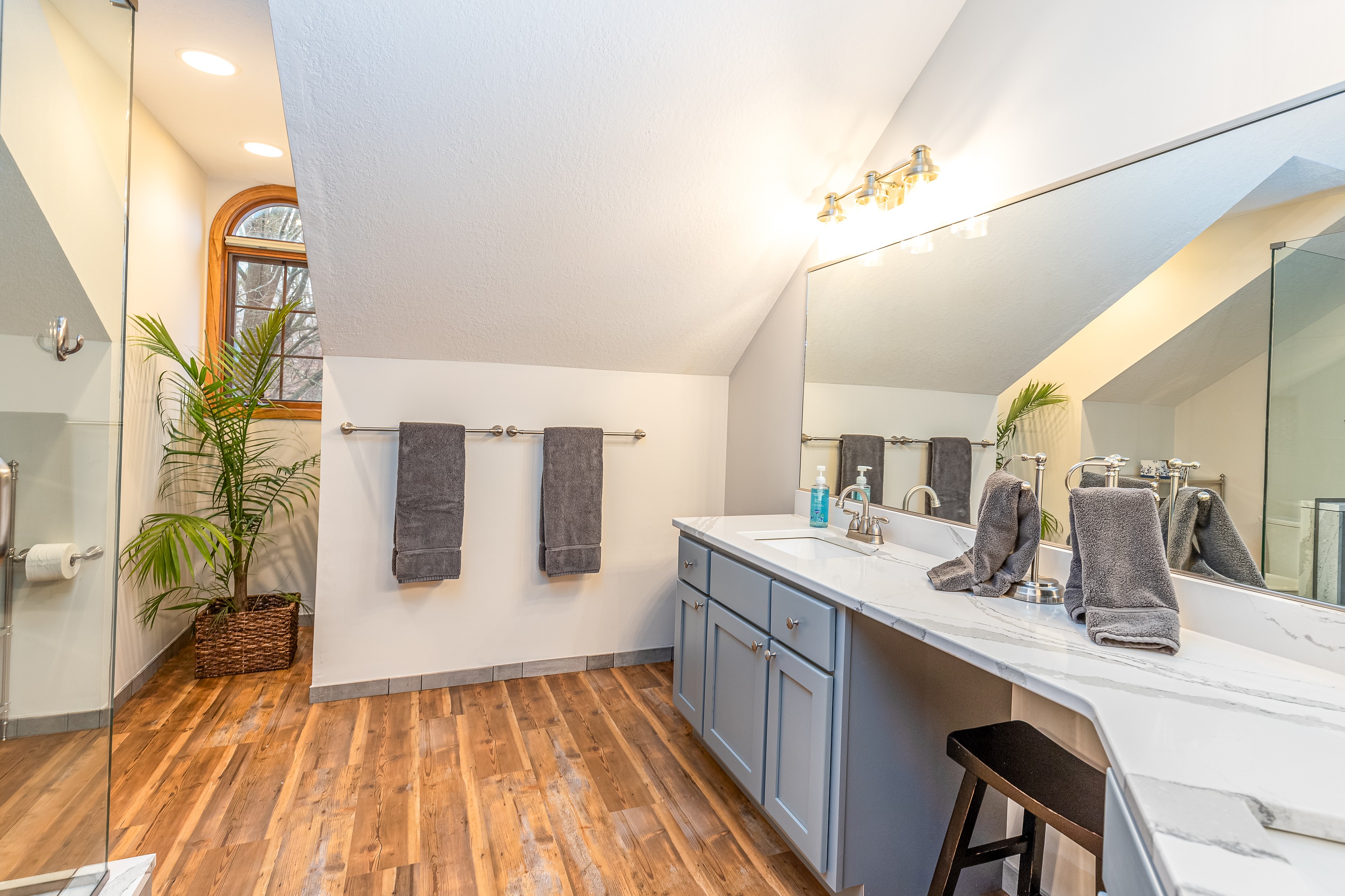 Luxurious primary bathroom