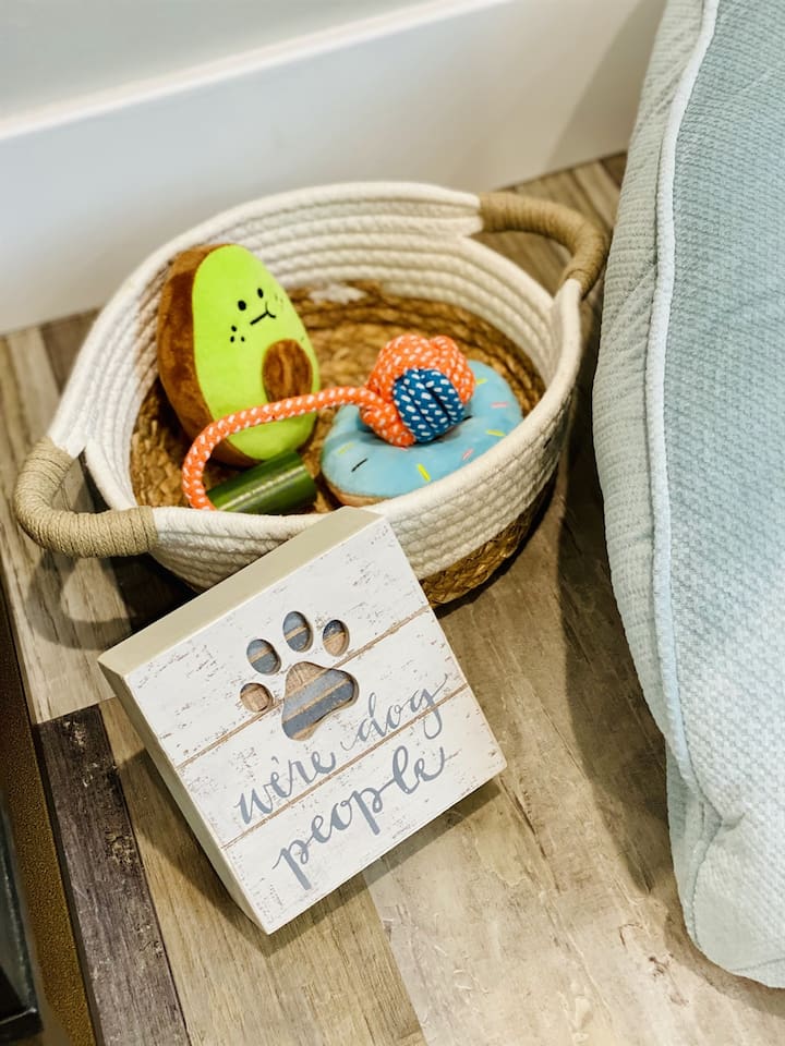 "Dog friendly rental was so appreciated so we could travel with our pups" - Kelly (March 2024)