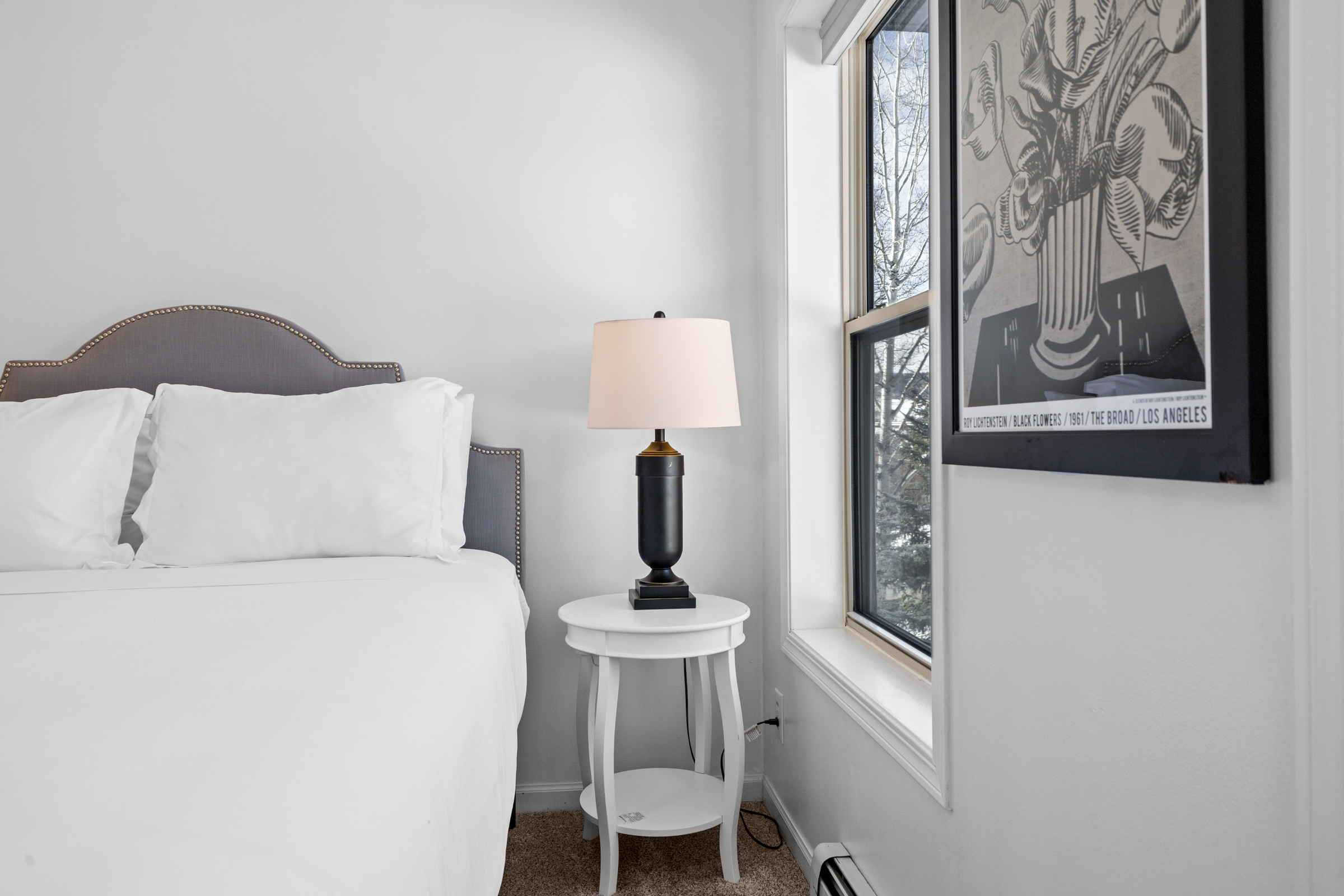 Bedroom 1 | Queensize Bed