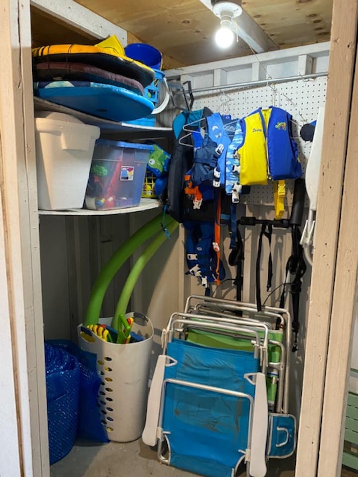 Boogie Boards, Beach/Pool Toys, Life Jackets, Umbrellas