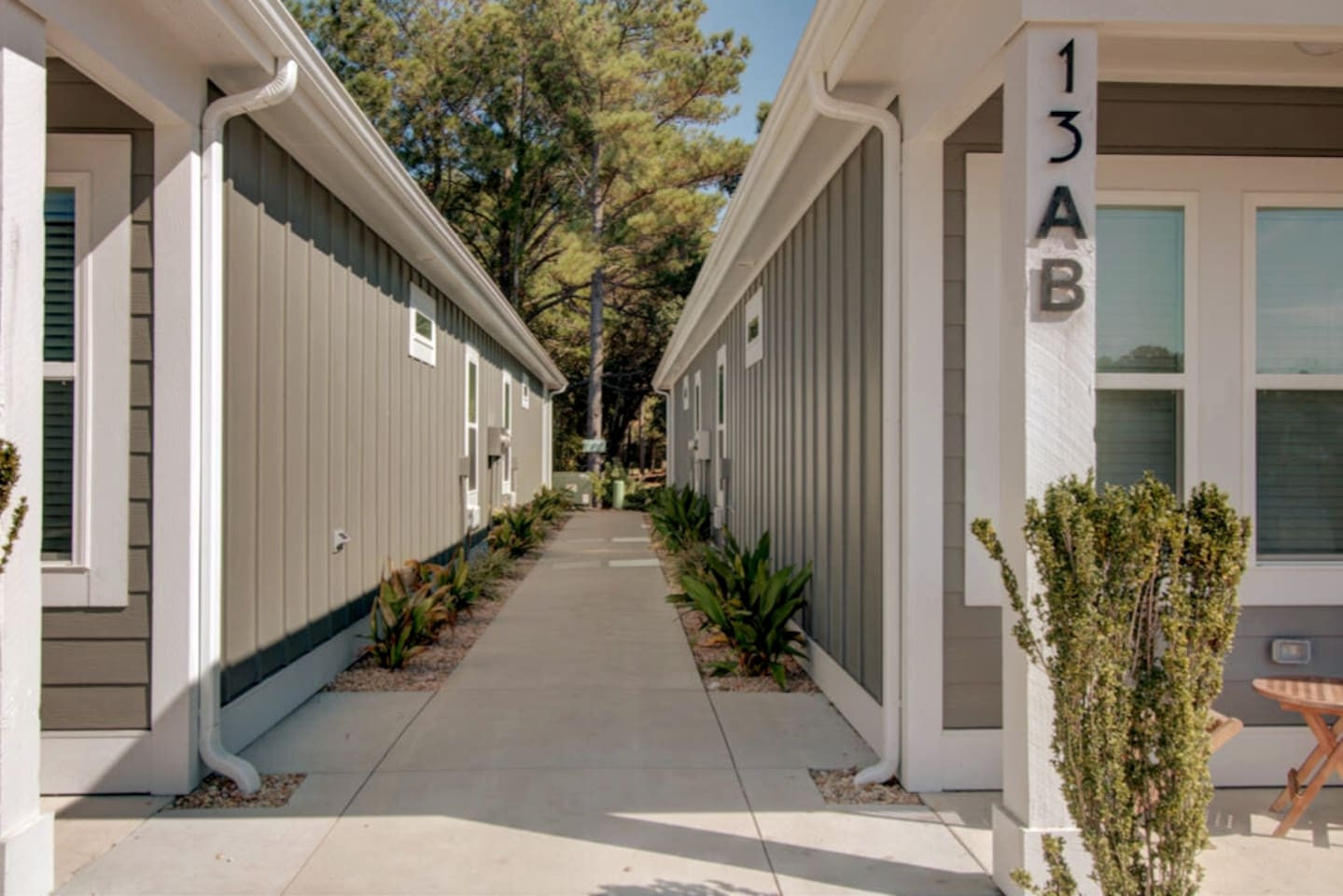 Access from parking area to condo and beach access path