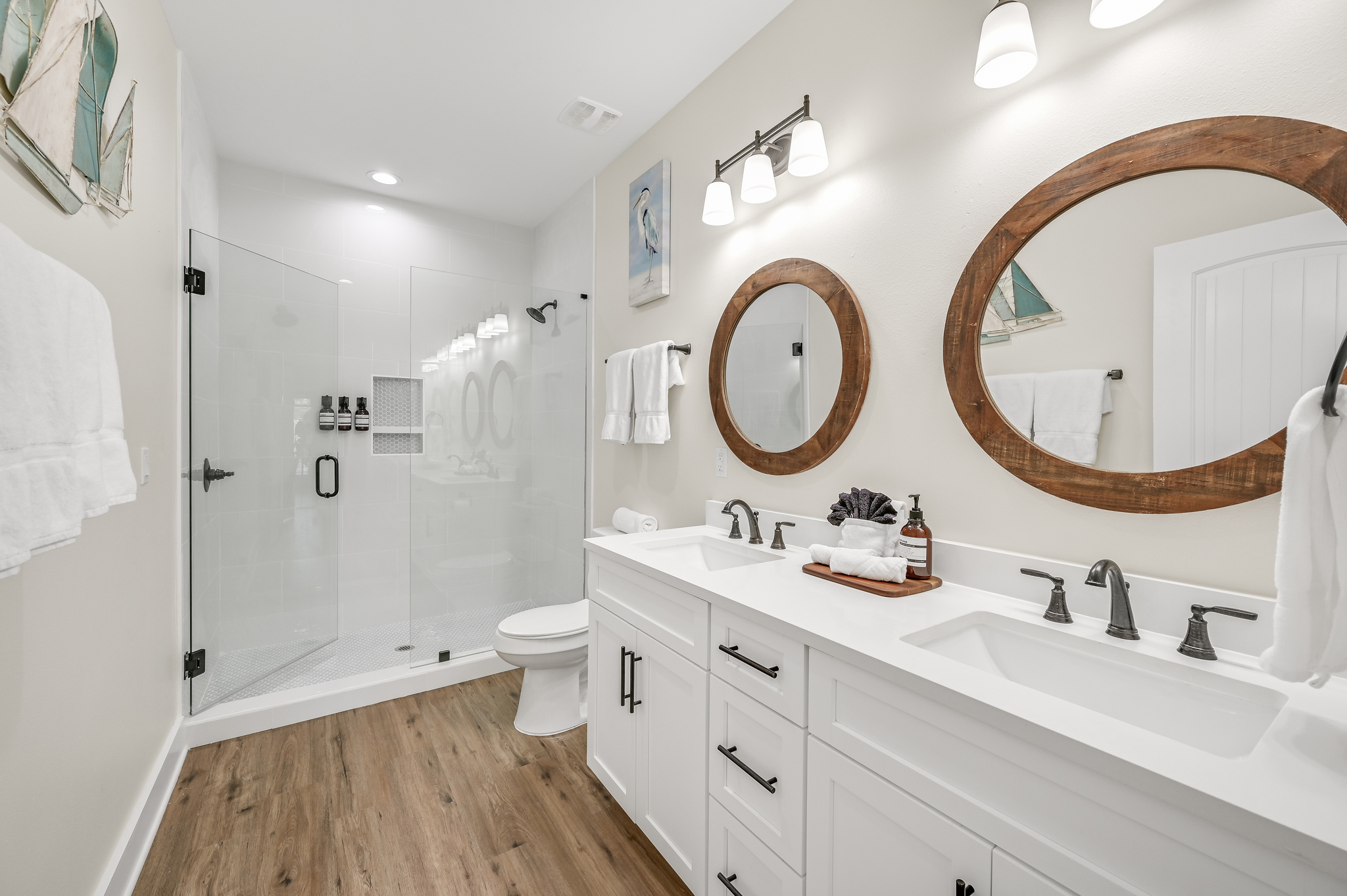 Queen Bunk Room: Bedroom #3: Private bathroom (second floor)