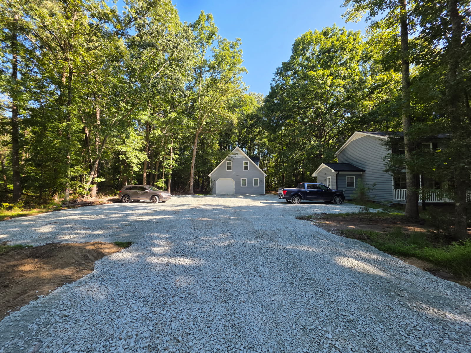 Driveway of Pine Forest Hideaway - Plenty of Parking