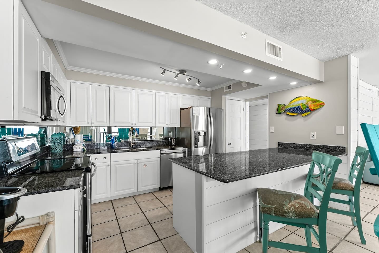 Well equipped kitchen