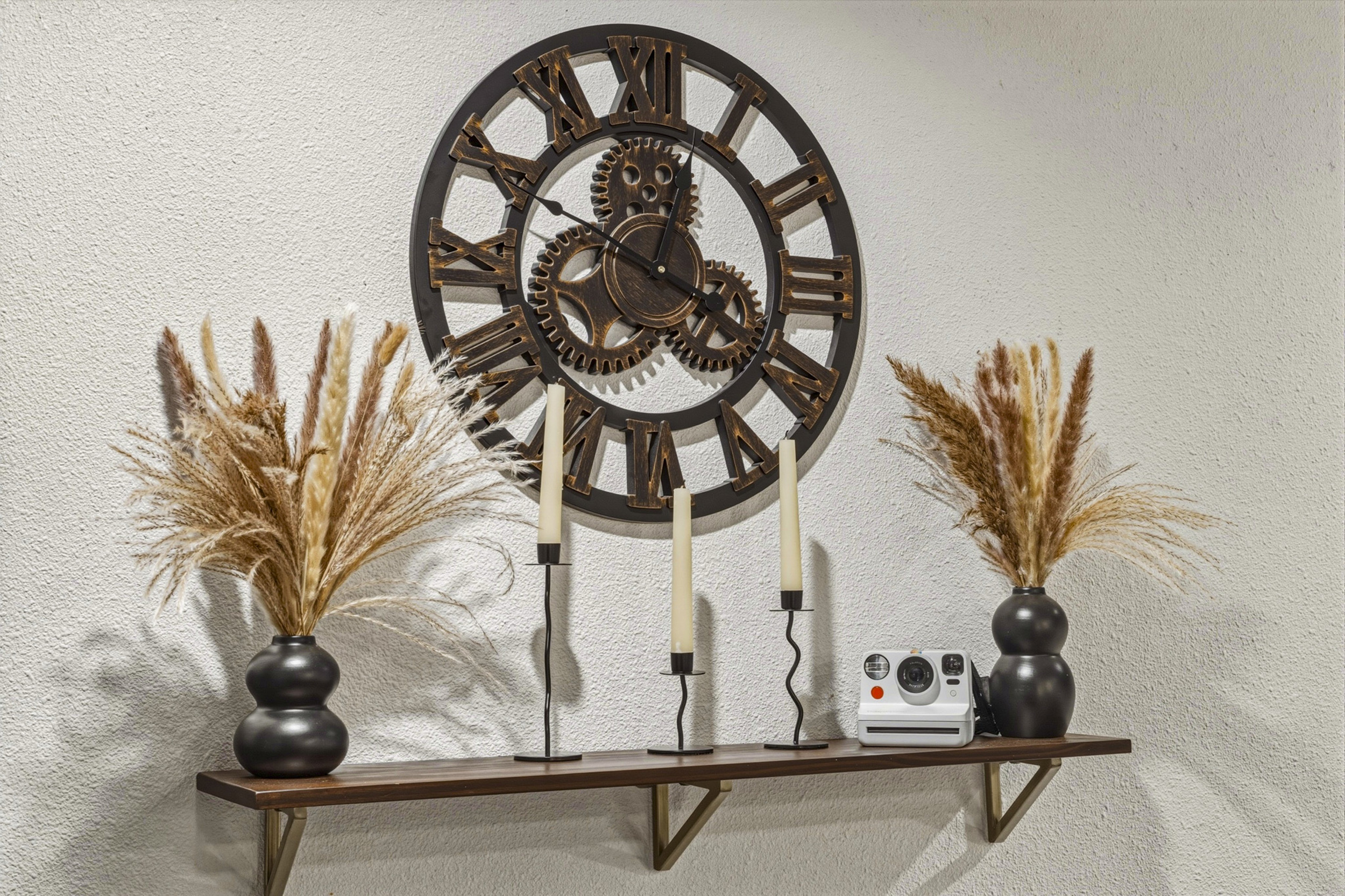 Capture the moment with chic decor and a vintage clock as your backdrop!