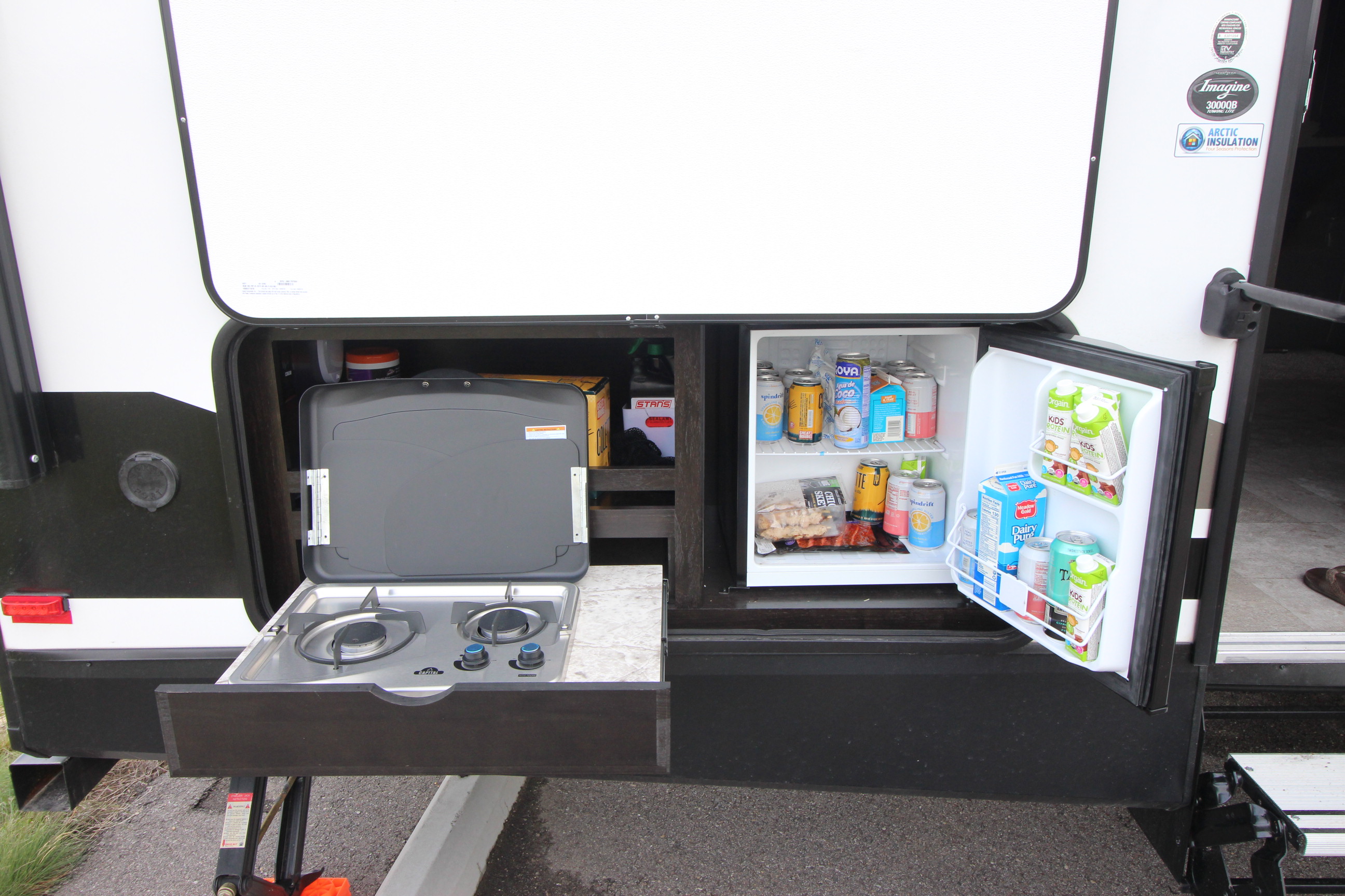 Outdoor gas burners and beer fridge. For your convenience of course ;o)