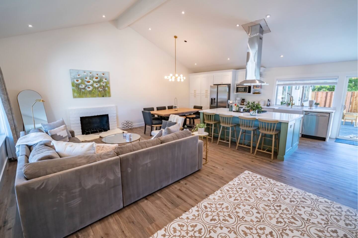 Great Room & Kitchen