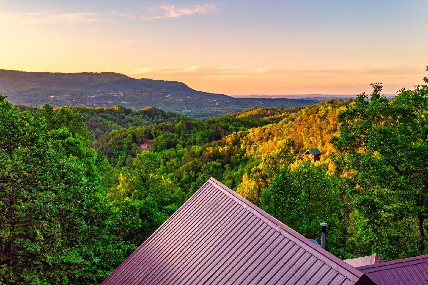 Misty Mountain Lodge — Sevierville, Tennessee — vacation rental