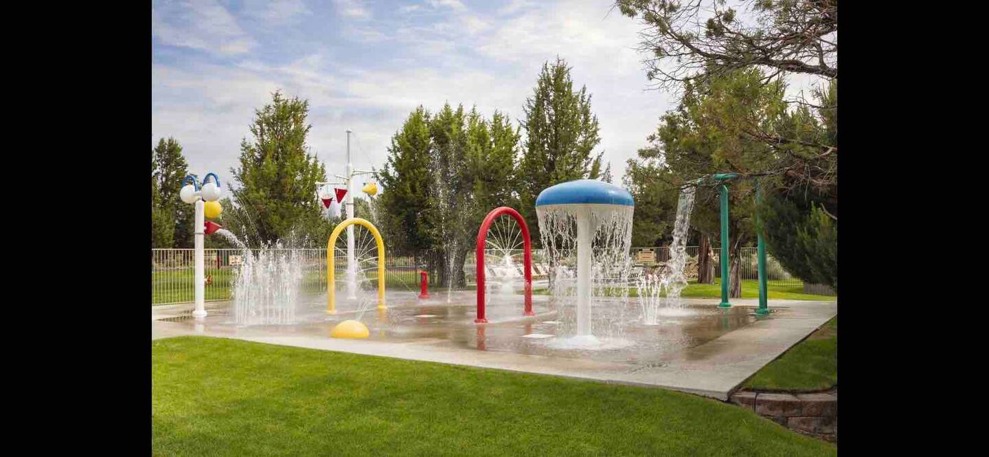Lakeside Sports Center Splash Pad