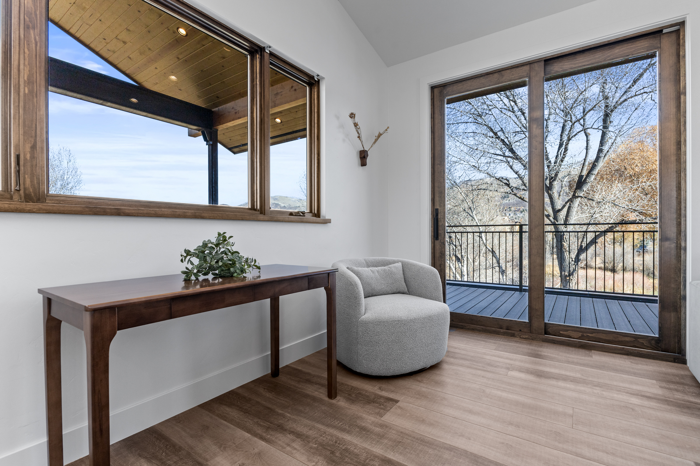 Living Room | Outdoor Access