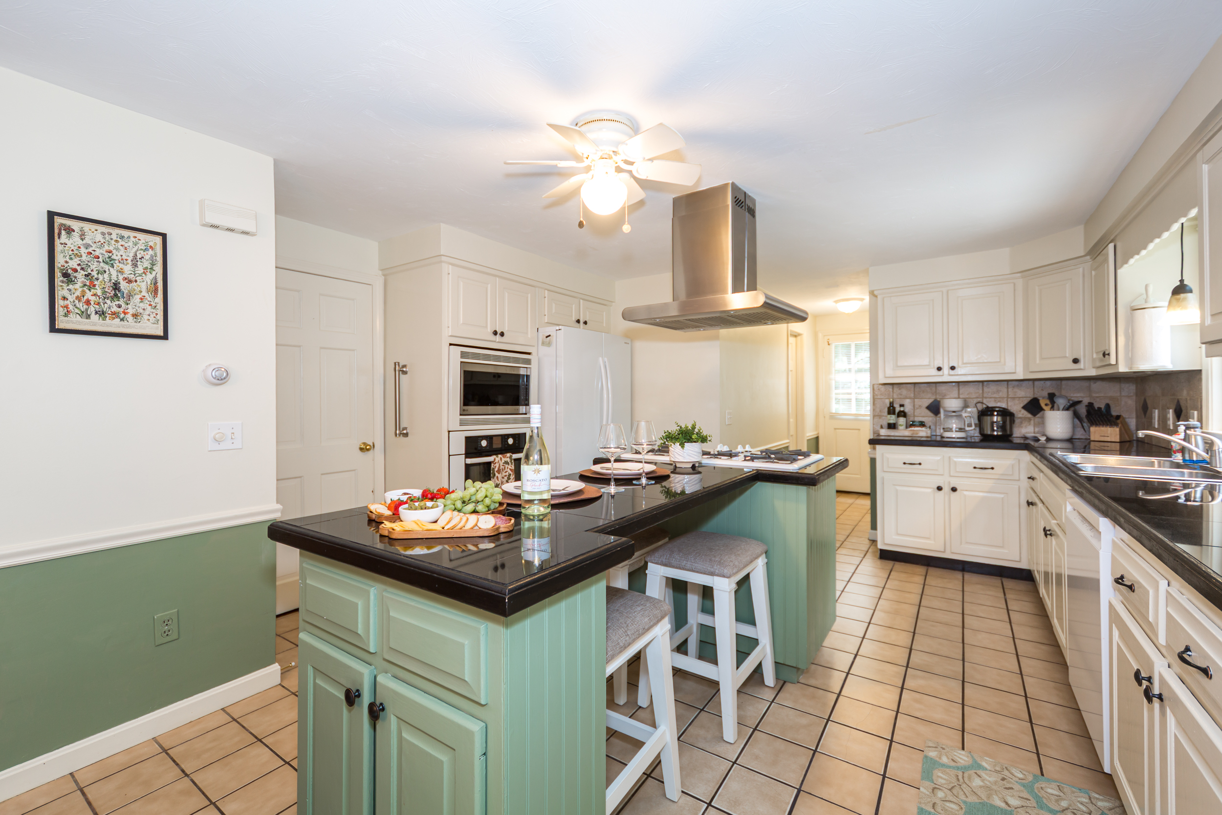“Extended counter space, perfect for prepping and serving.
