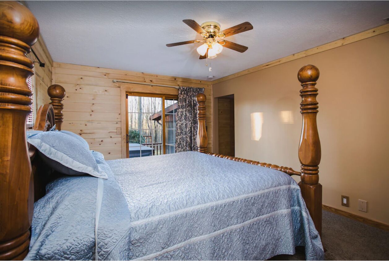 Master bedroom, direct access to outdoor patio/hot tub area