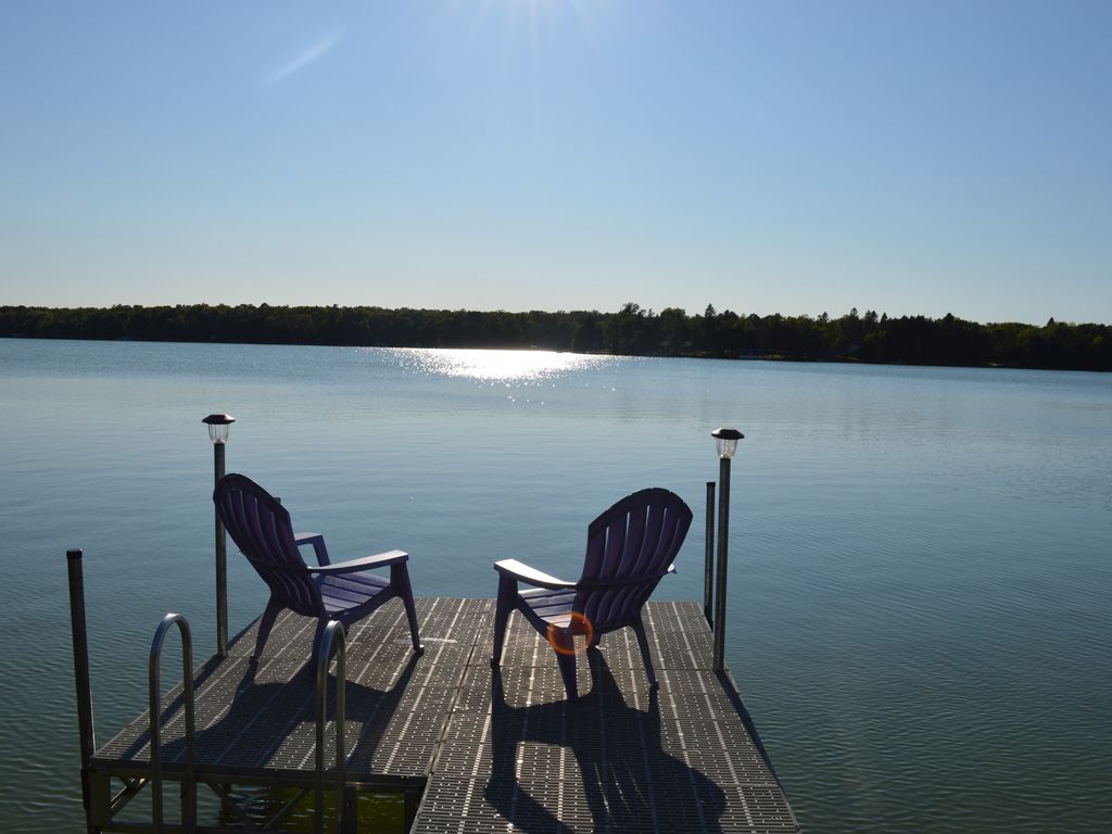 Fabulous 2 Bed, 2 Bath Cottage On Kangaroo Lake 5