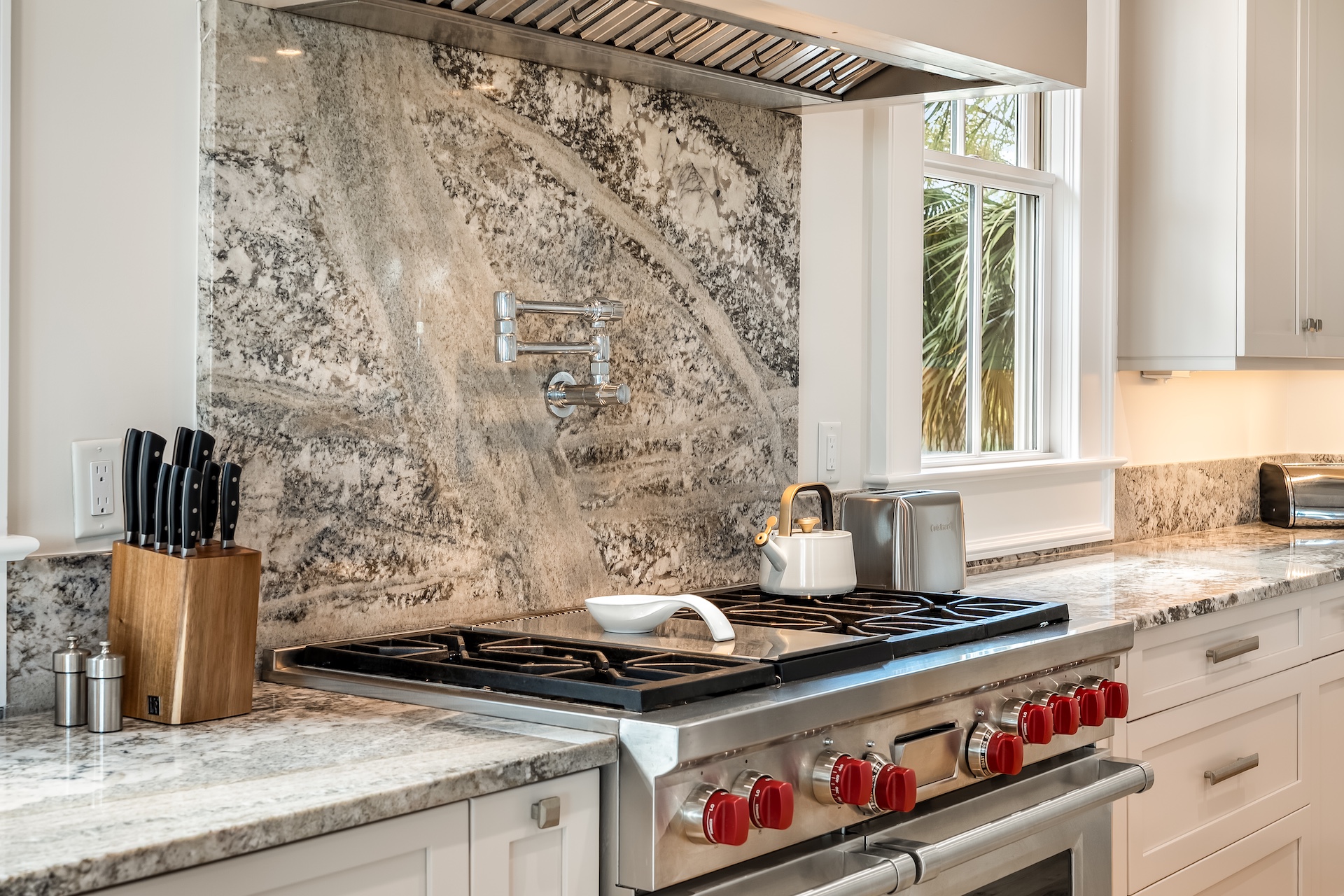 Chef Kitchen | Beach Shelter | 3708 Palm Blvd | Isle of Palms, SC | IOP Escapes