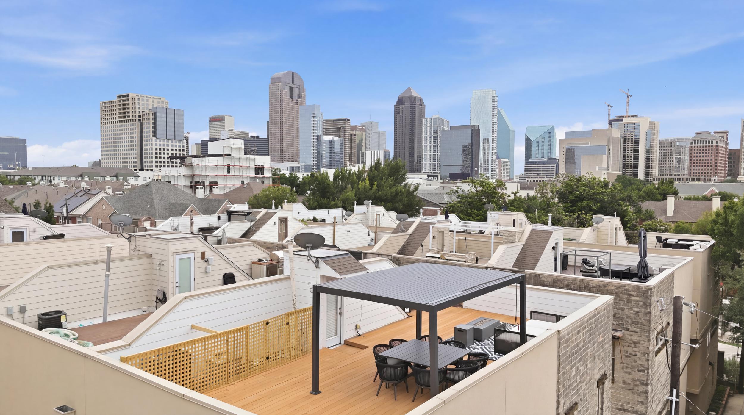 Breathe in city views while enjoying dinner al fresco on the spacious deck!
