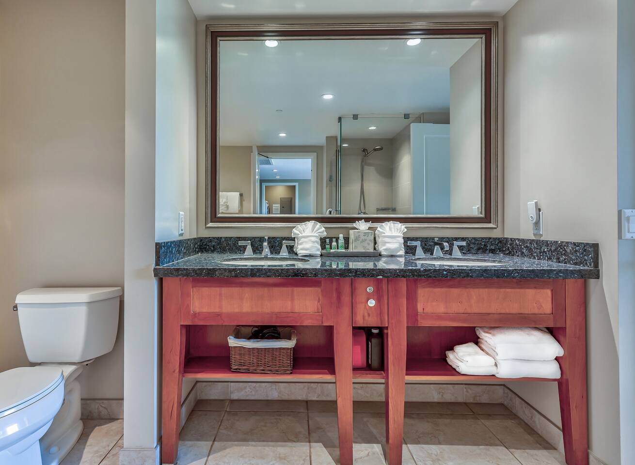 Bathroom with Tub and separate shower