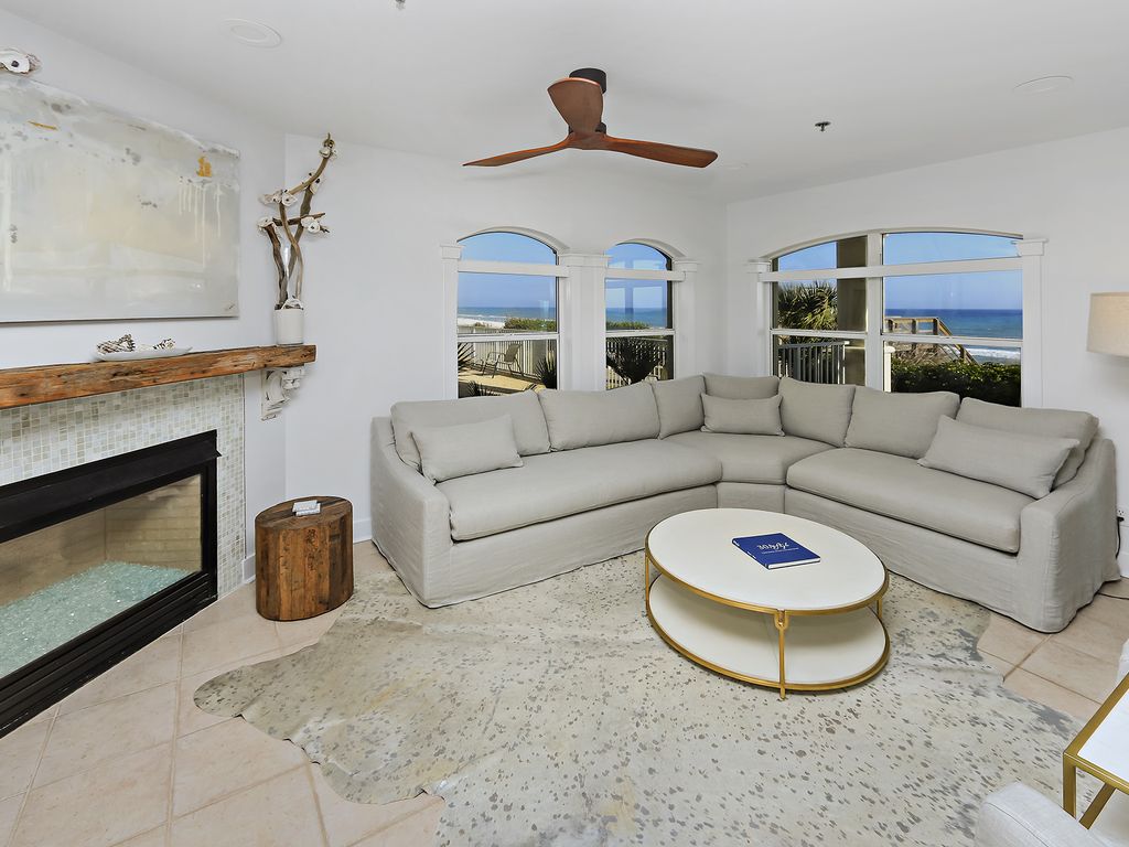 Living room with Gulf views