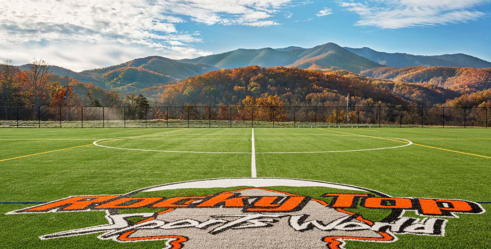 Only 5 minutes from Rocky Top Sports World!